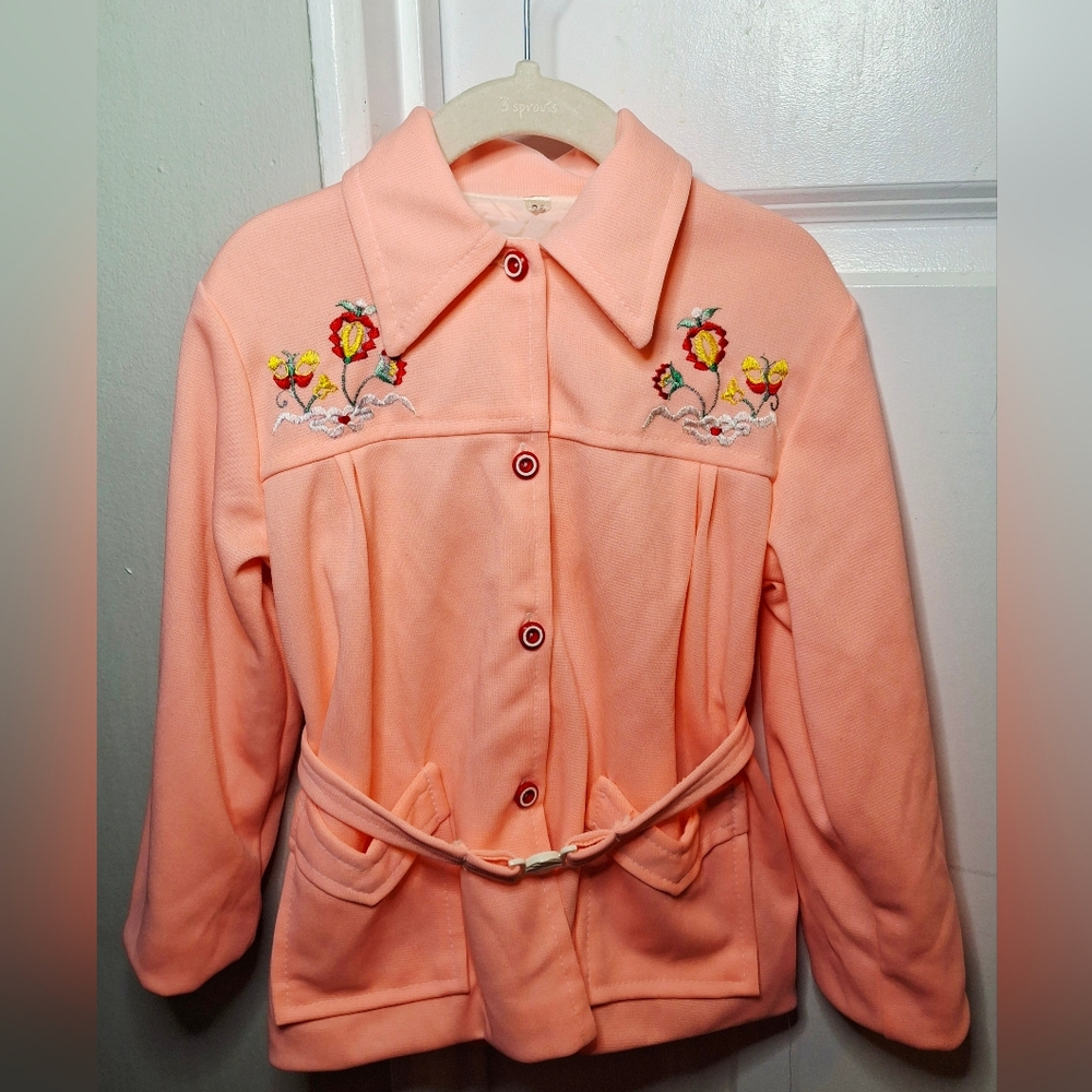 Vintage 80s 🌼🌸Beautiful Embroidered Belted Jacket (S)
